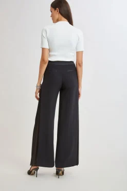 Elie Tahari Fluid Side Pleated Pant- Bottoms